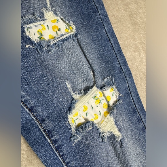 Judy Blue Womens Size‎ 7 / 28 Distressed High Rise Lemon Patch Skinny Jeans - Picture 5 of 15